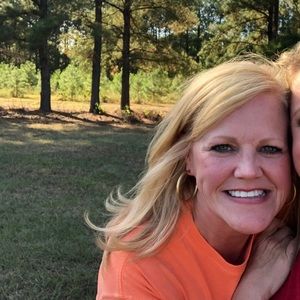 Meet your Posher, Nikki